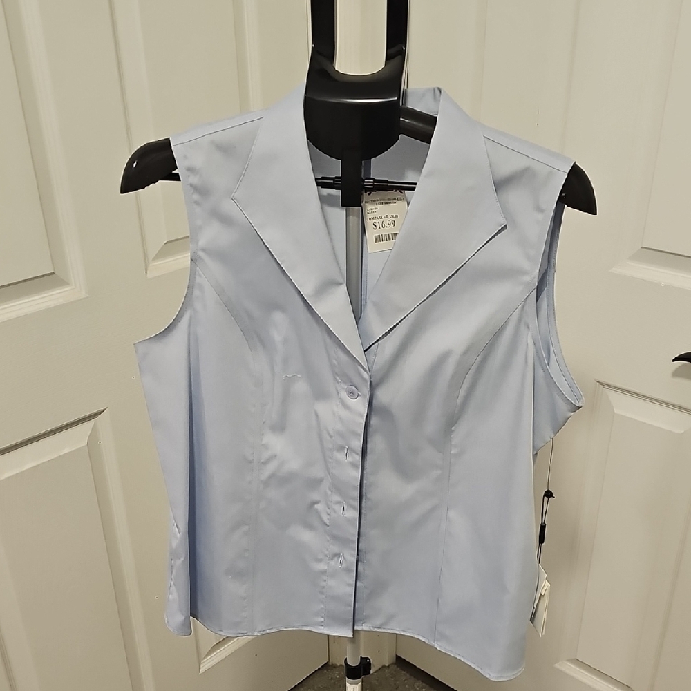 Light Blue Sleeveless Women's Top
